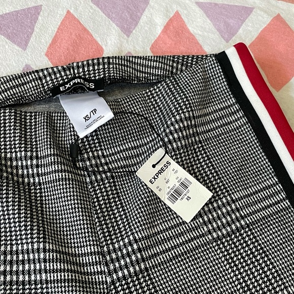 Express Plaid Leggings - Picture 4 of 8